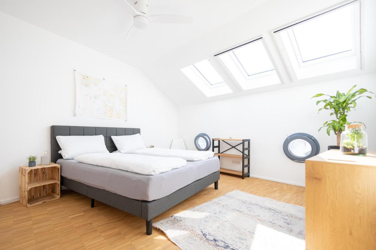 Ko-Living - Captain'S Suite - Altstadt - Mit Kueche, Smart Tv & Balkon - 6P Halle  Kültér fotó