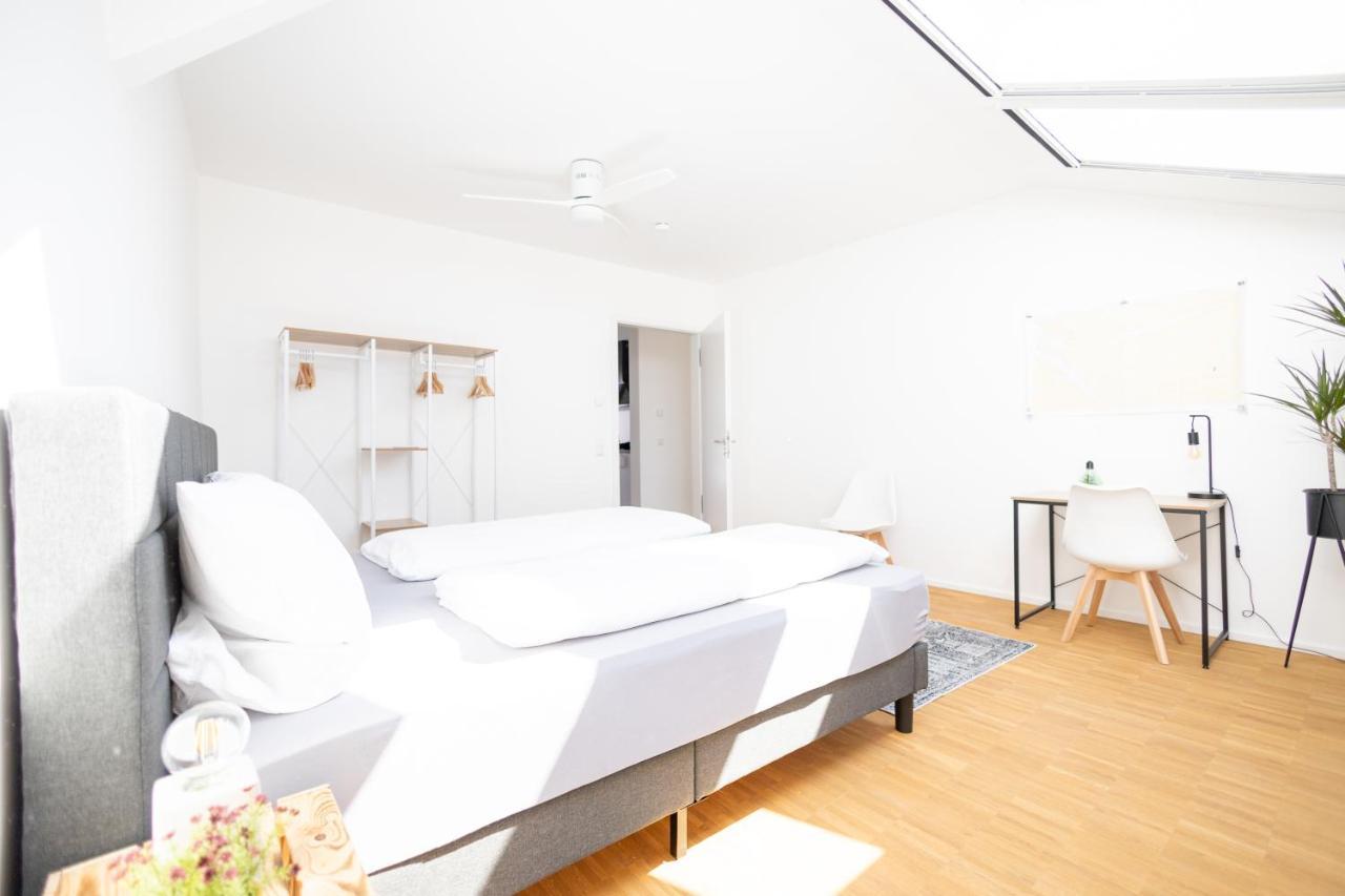 Ko-Living - Captain'S Suite - Altstadt - Mit Kueche, Smart Tv & Balkon - 6P Halle  Kültér fotó
